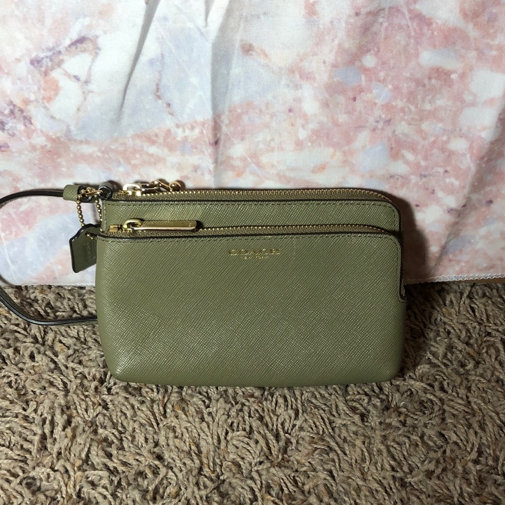 Authentic Coach Leather wristlet